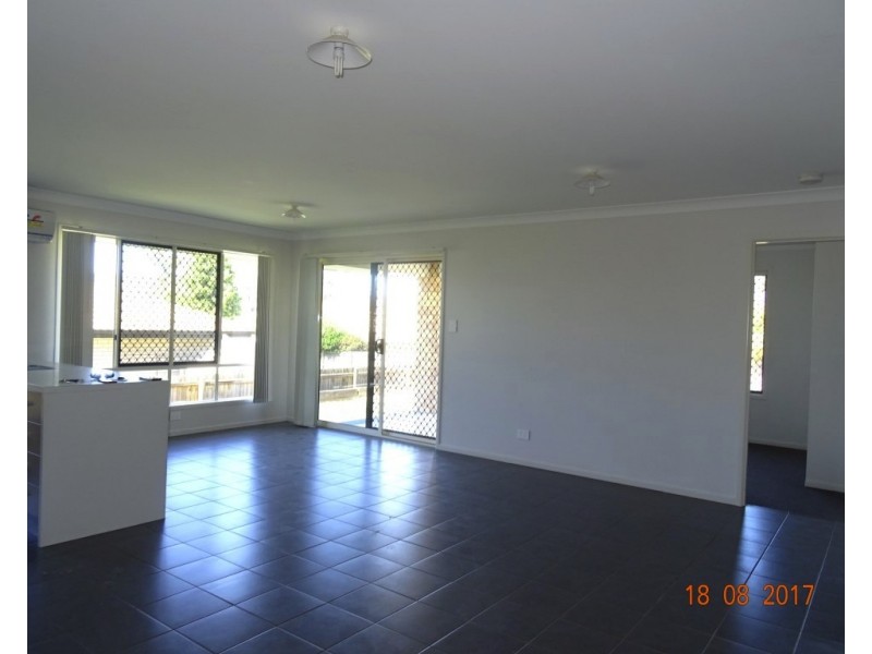 4 Preston Ct, Dugandan QLD 4310