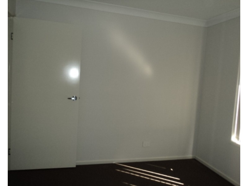 4 Preston Ct, Dugandan QLD 4310