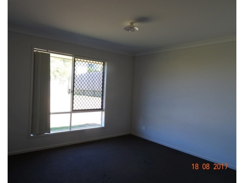 4 Preston Ct, Dugandan QLD 4310