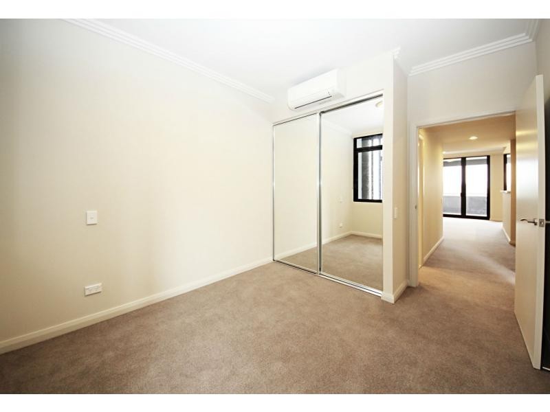 405/2 Footbridge Boulevard, Wentworth Point NSW 2127