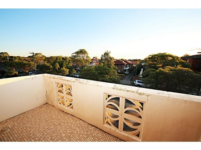 7/25 Fourth Avenue, Campsie NSW 2194