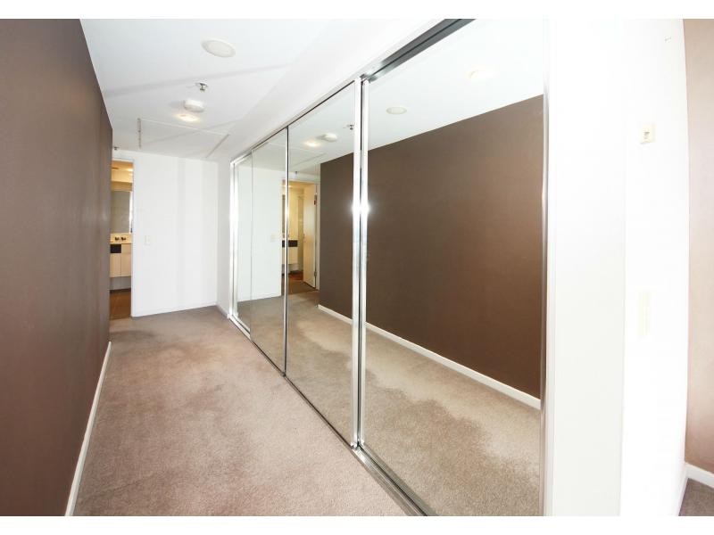 2202/9 Railway Street, Chatswood NSW 2067