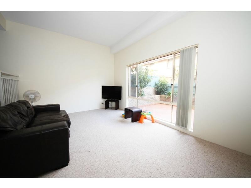 15/94-116 Culloden Road, Marsfield NSW 2122