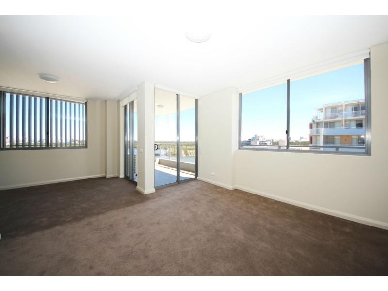 606/7 Stromboli Strait, Wentworth Point NSW 2127