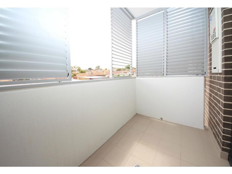 6/12 Victa Street, Clemton Park NSW 2206