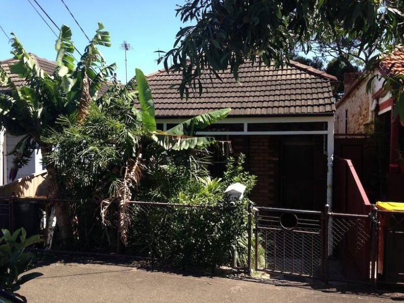 16 Queen Street, Marrickville NSW 2204