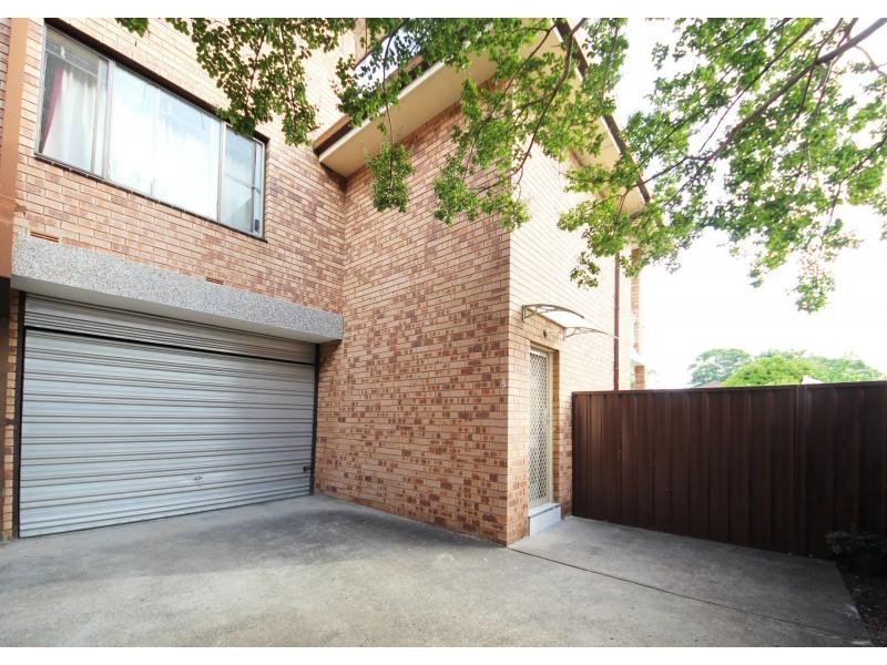 5/6 Fifth Avenue, Campsie NSW 2194