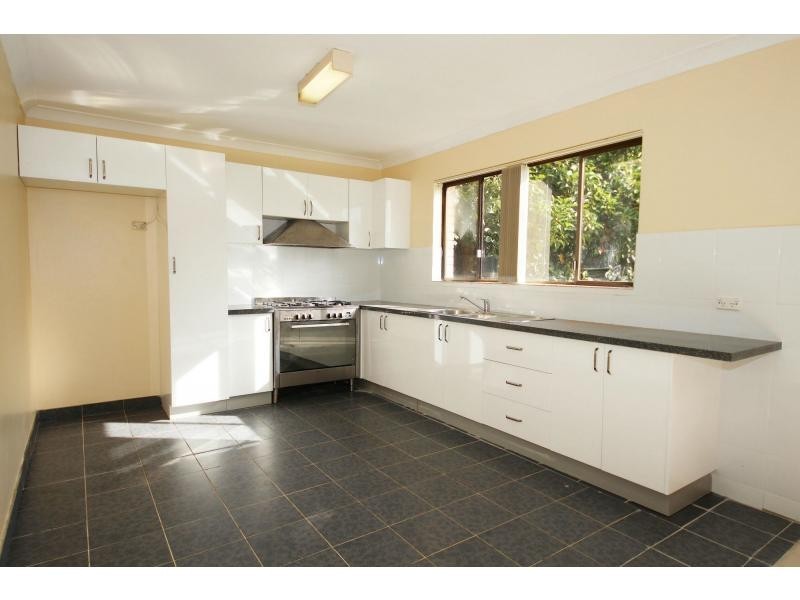 5/6 Fifth Avenue, Campsie NSW 2194