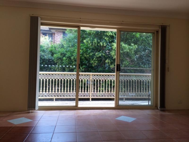 2/4 Fifth Avenue, Campsie NSW 2194