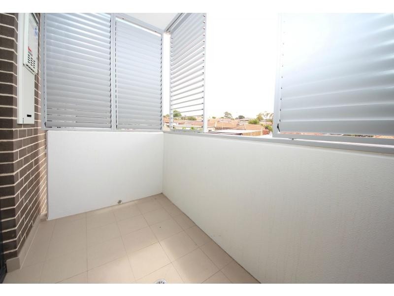 3/22 Victa Street, Clemton Park NSW 2206
