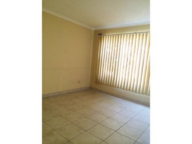 2/8 Fifth Avenue, Campsie NSW 2194