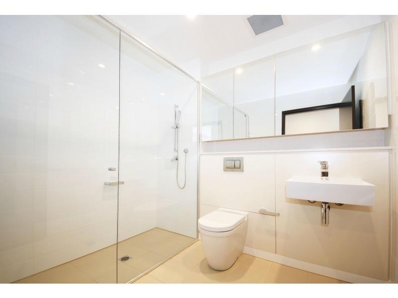 212/12 Nuvolari Place, Wentworth Point NSW 2127
