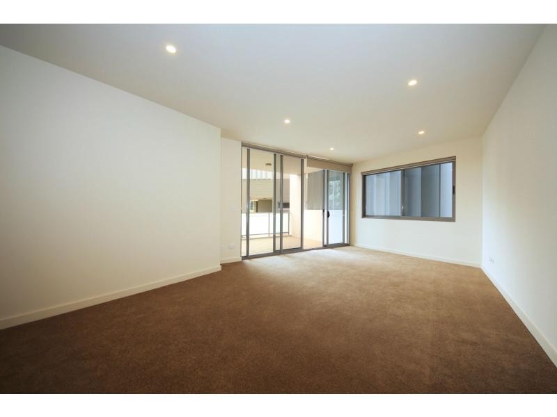 B205/2 Rowe Drive, Potts Hill NSW 2143