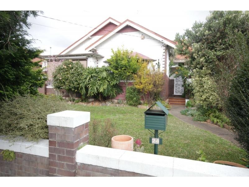 24 Hamilton Avenue, Earlwood NSW 2206