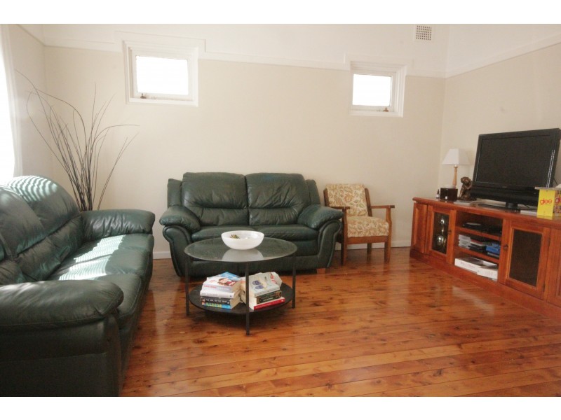 1/13 The Avenue, Ashfield NSW 2131