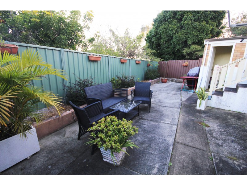 2 Canberra Street, Hurlstone Park NSW 2193