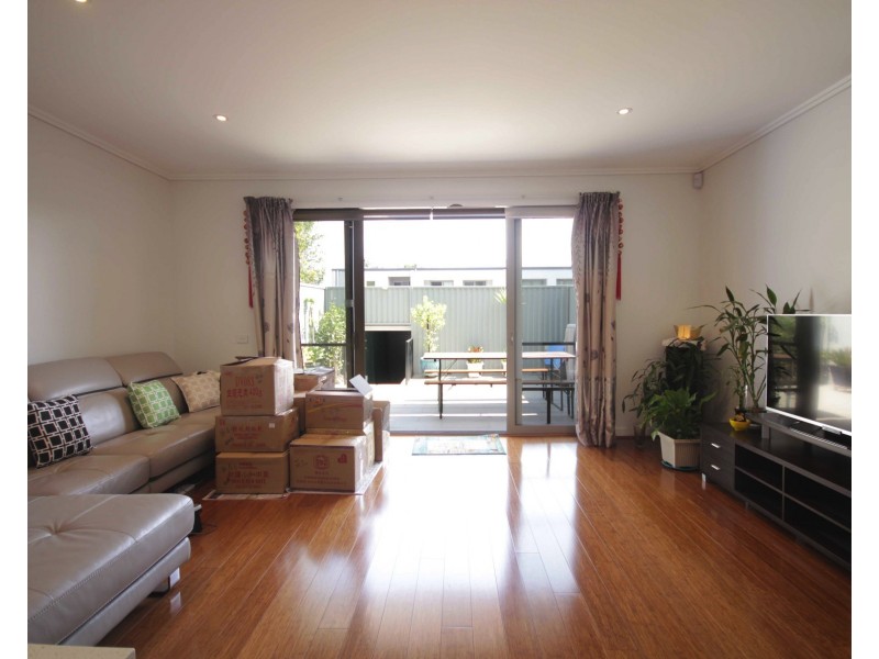 62 Alfred St, St Peters NSW 2044