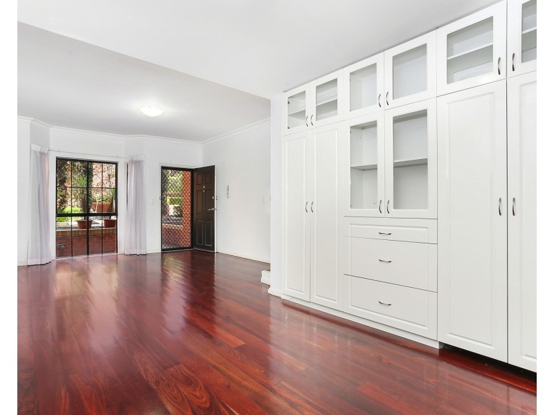 100 Carlton Cres, Summer Hill NSW 2130