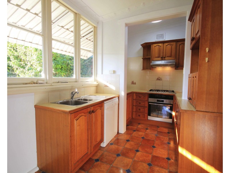 4 Parker Ave, Earlwood NSW 2206