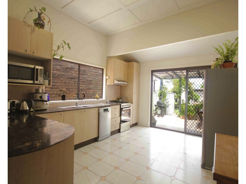 24 Frampton Ave, Marrickville NSW 2204