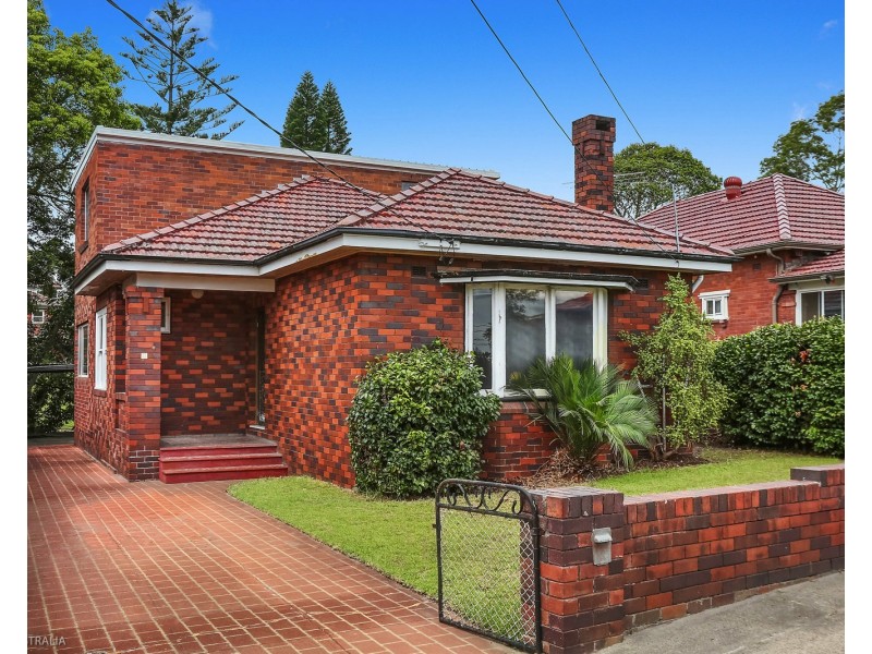 8 Ashton Avenue, Earlwood NSW 2206