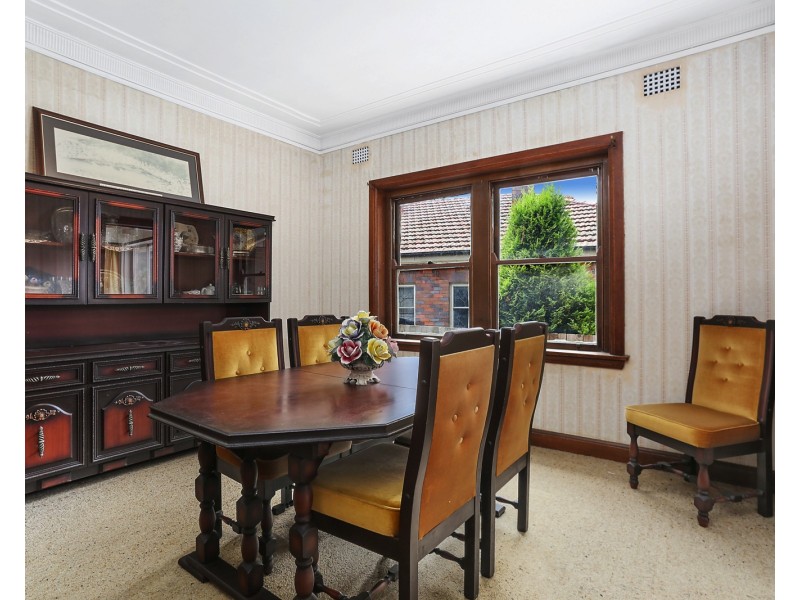 8 Ashton Avenue, Earlwood NSW 2206