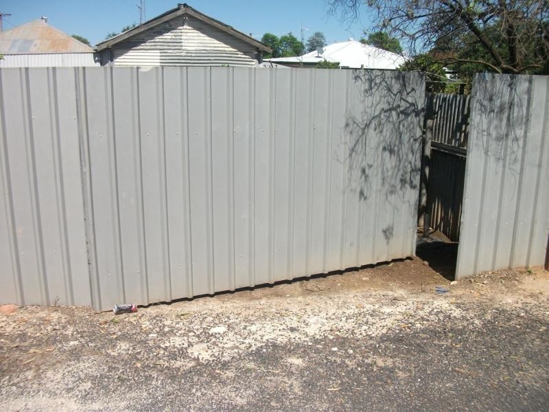 4 Poincaire Street, Trangie NSW 2823