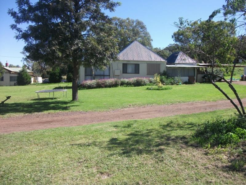 2-4 Scott Street, Cassilis NSW 2329