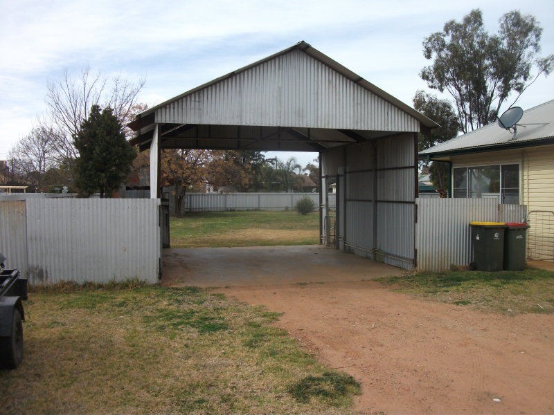 24 Campbell Street, Trangie NSW 2823