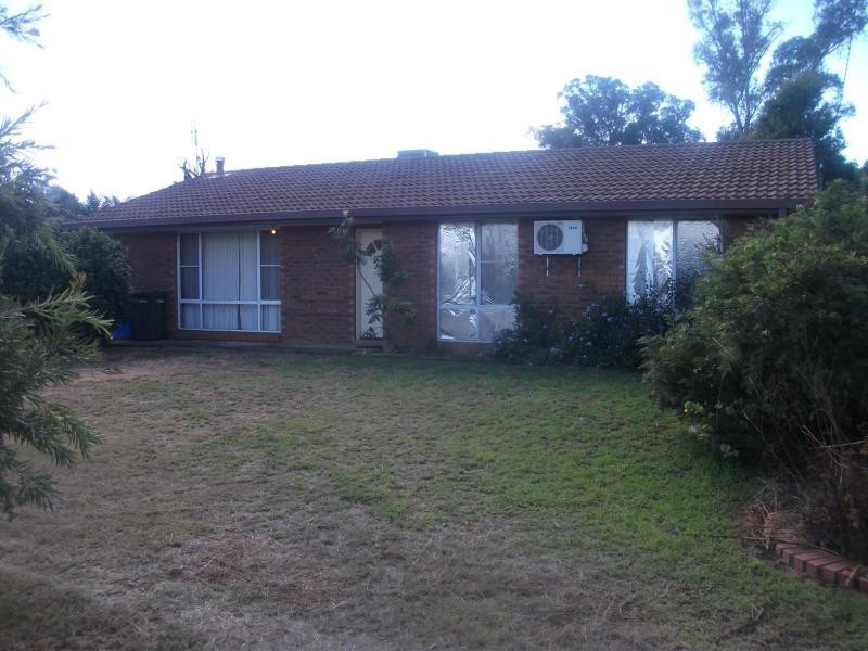 96 Cathundril Street, Nyngan NSW 2825
