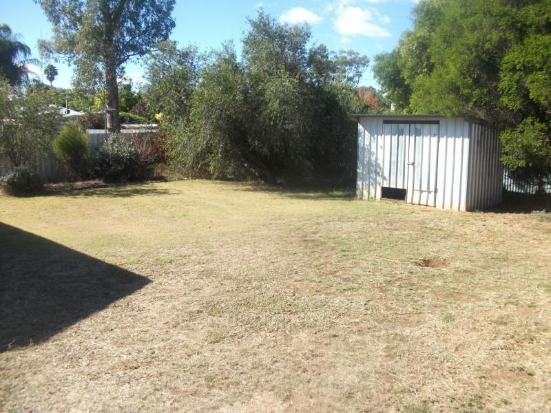 96 Cathundril Street, Nyngan NSW 2825