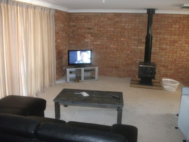 96 Cathundril Street, Nyngan NSW 2825