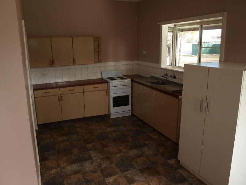 41 John Street, Trangie NSW 2823