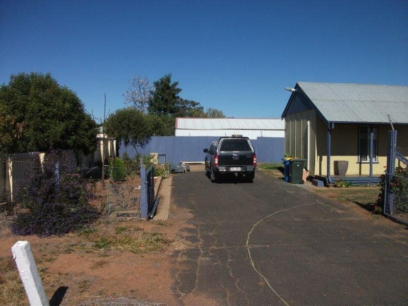 1 Cobar Street, Nyngan NSW 2825