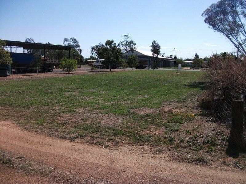 25 Narromine Street, Nevertire NSW 2831