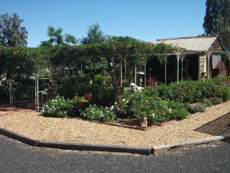 165 Mitchell Highway, Trangie NSW 2823
