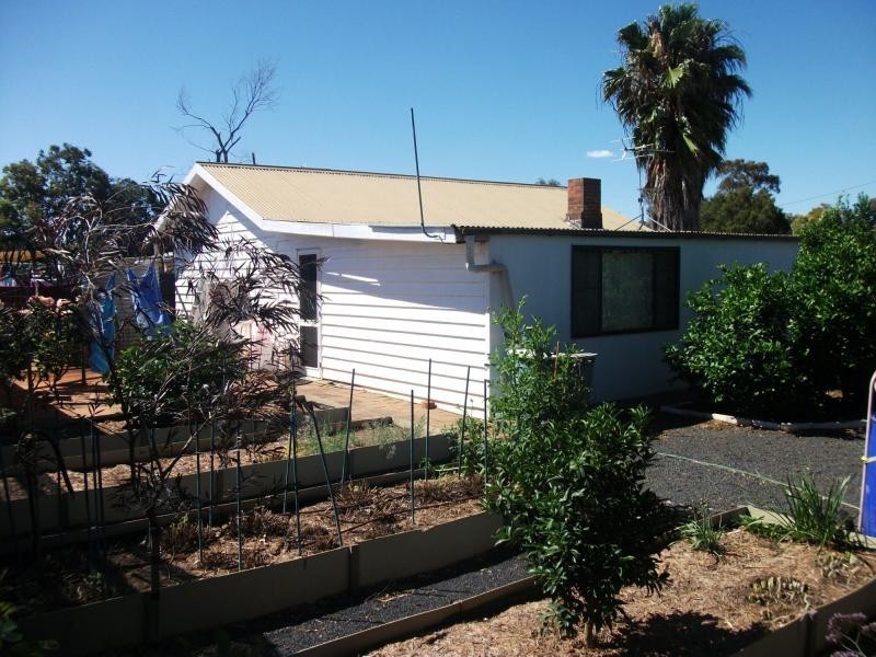 165 Mitchell Highway, Trangie NSW 2823