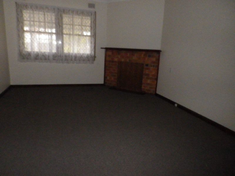 2 Greenfields Avenue, West Kempsey NSW 2440