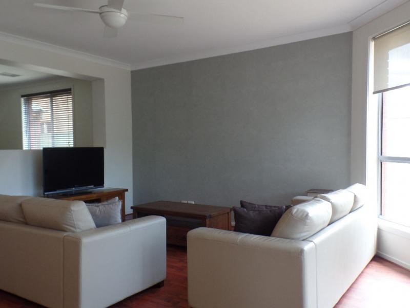 27 Swan Circuit, Mawson Lakes SA 5095