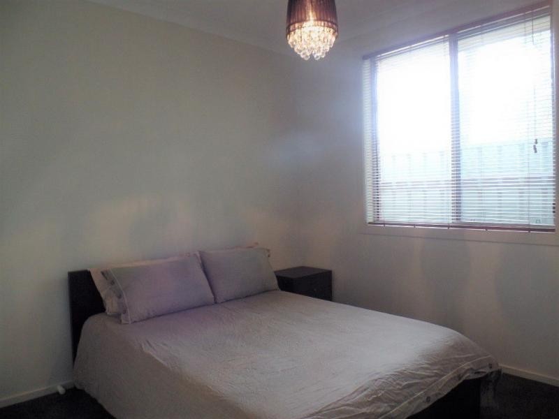 27 Swan Circuit, Mawson Lakes SA 5095