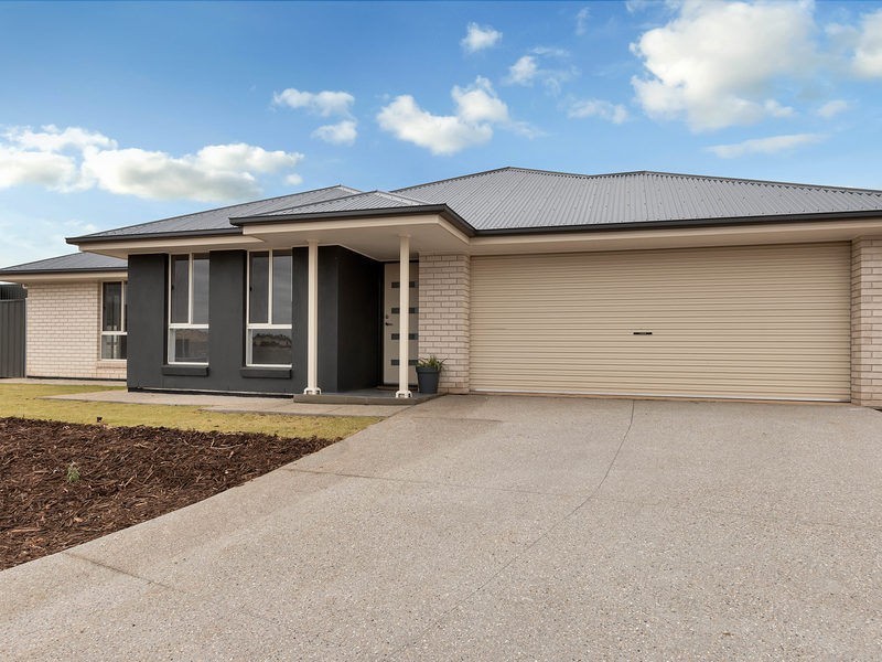 8 Vista Court, Hillbank SA 5112