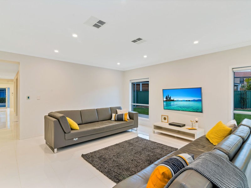 14 St Kitts Place, Mawson Lakes SA 5095