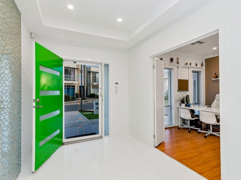 14 St Kitts Place, Mawson Lakes SA 5095