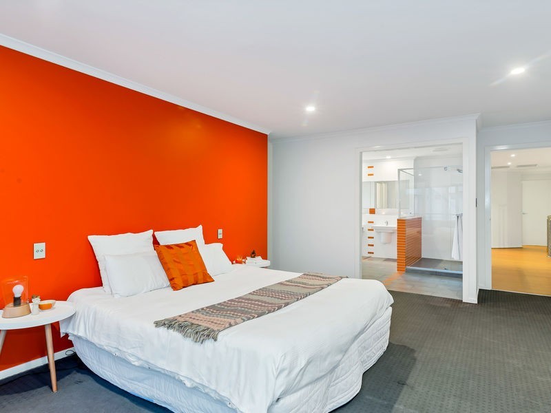 14 St Kitts Place, Mawson Lakes SA 5095