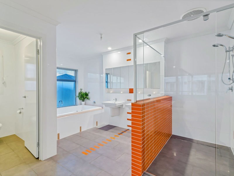 14 St Kitts Place, Mawson Lakes SA 5095