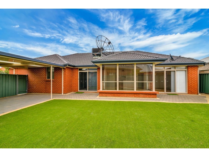 12 Bimini Crescent, Mawson Lakes SA 5095