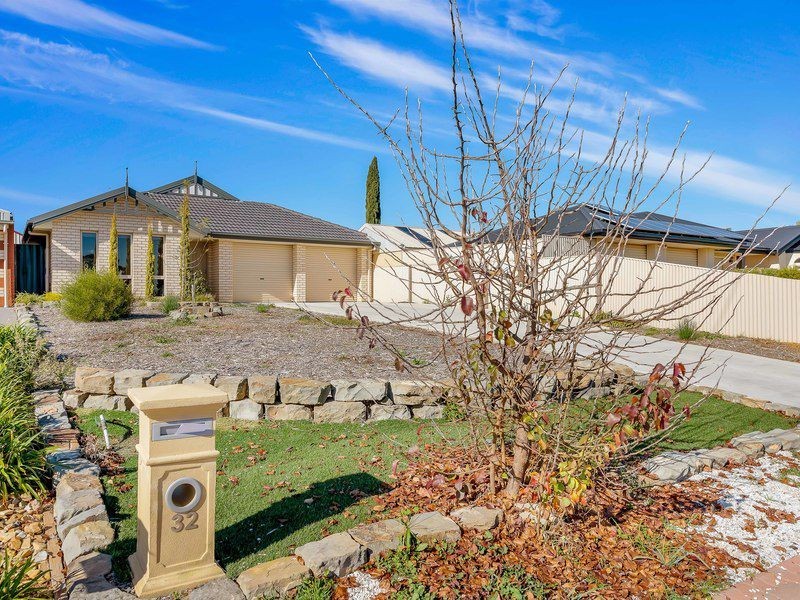 32 Camelot Drive, Blakeview SA 5114