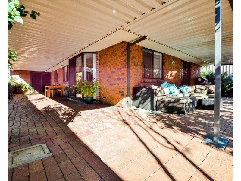 19 Frontignac Court, Wynn Vale SA 5127