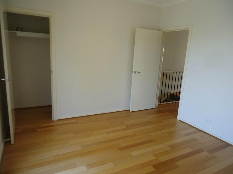 2/39 Windermere Crescent, Mawson Lakes SA 5095