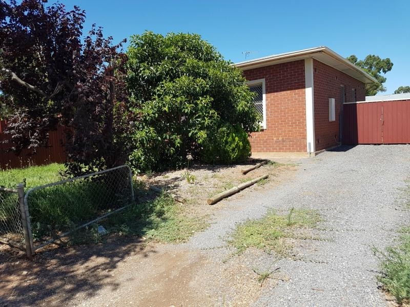 14 Johnston Road, Elizabeth Downs SA 5113